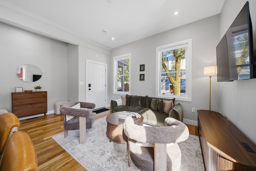 174 Walnut Street #1, Somerville, MA, 174 Walnut Street #1, Somerville, MA Photo #3