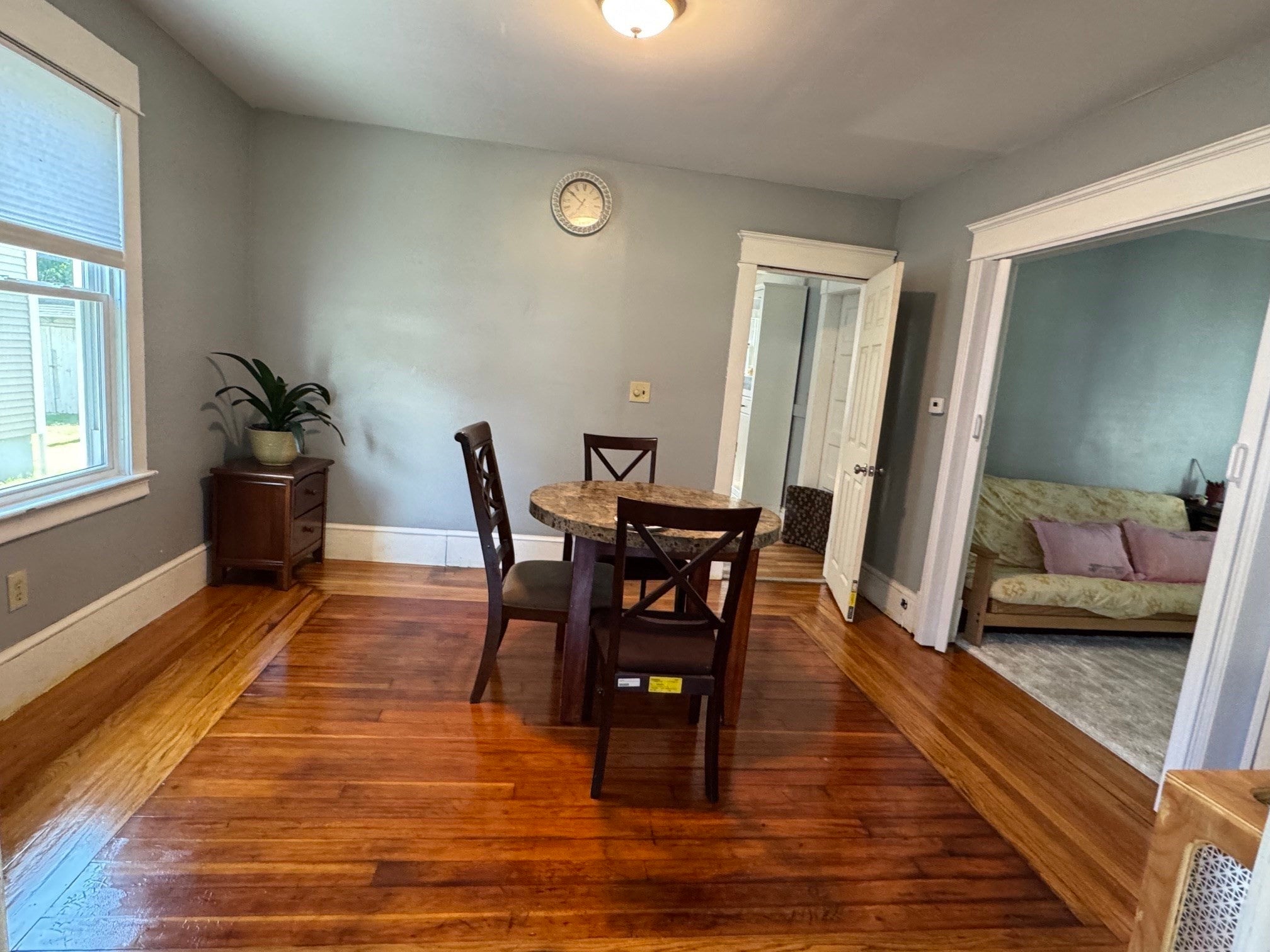 14 Taylor St, Chicopee, MA Photo #16