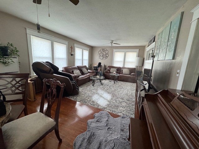 14 Taylor St, Chicopee, MA Photo #7