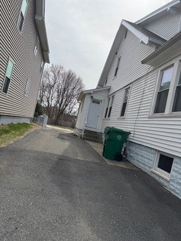 14 Taylor St, Chicopee, MA Photo #2