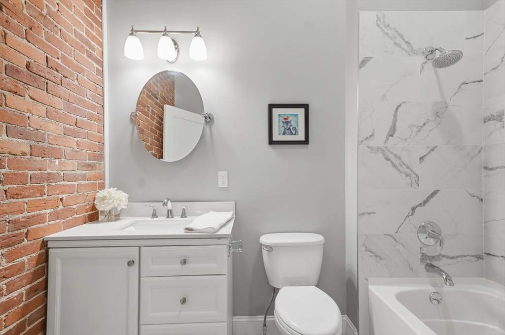 10 Congress Street 302