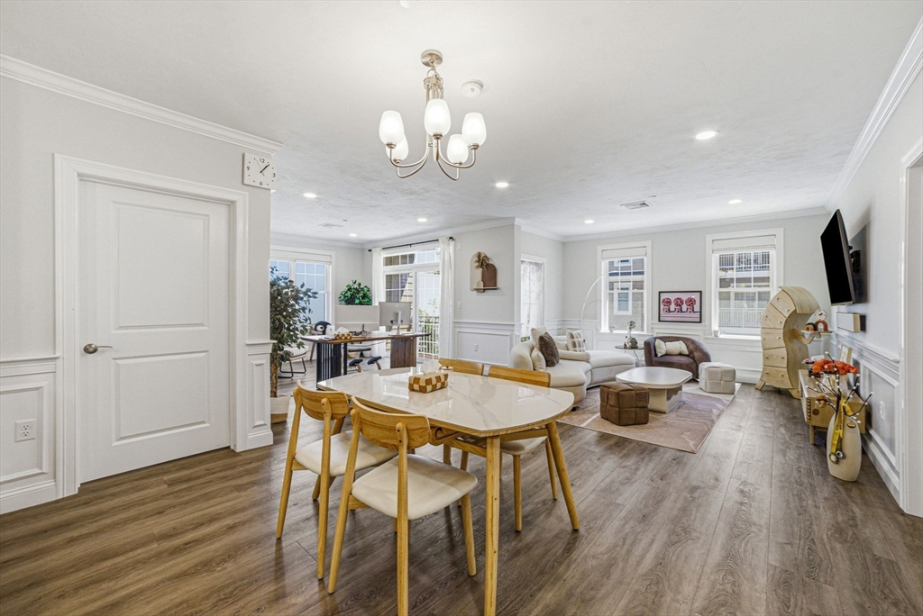 320 Middlesex Ave D208