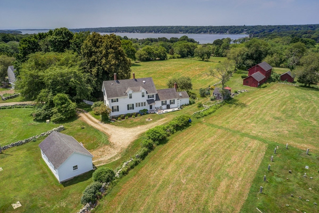 143 Horseneck Road