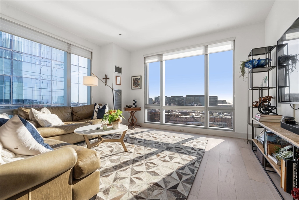 500 Atlantic Avenue 16L