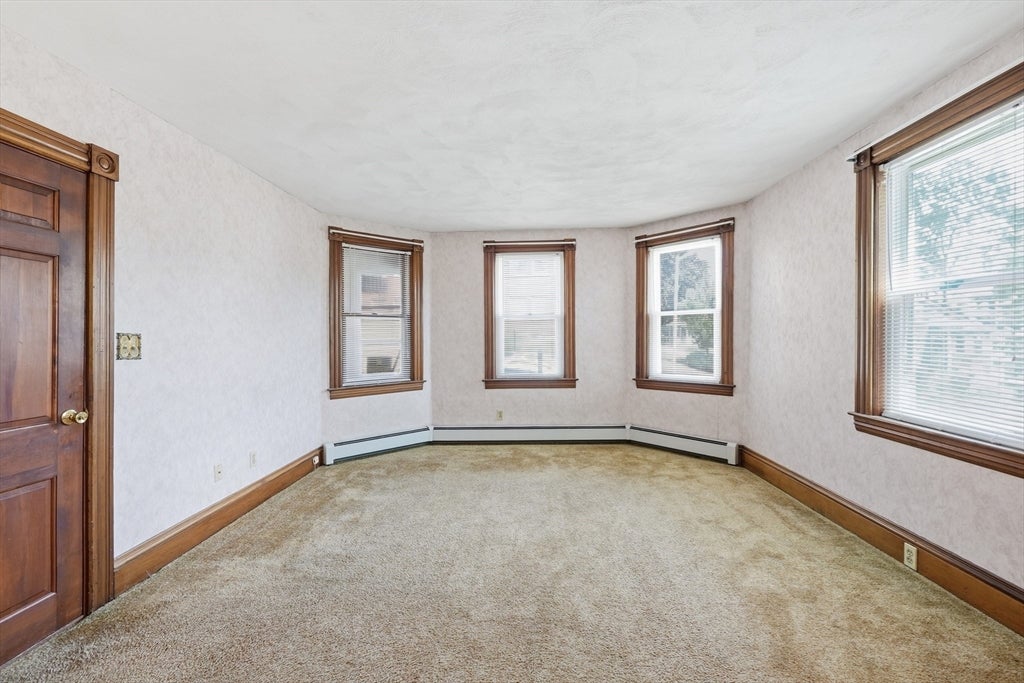 16 Dartmouth St, Worcester, MA, 16 Dartmouth St, Worcester, MA Photo #3