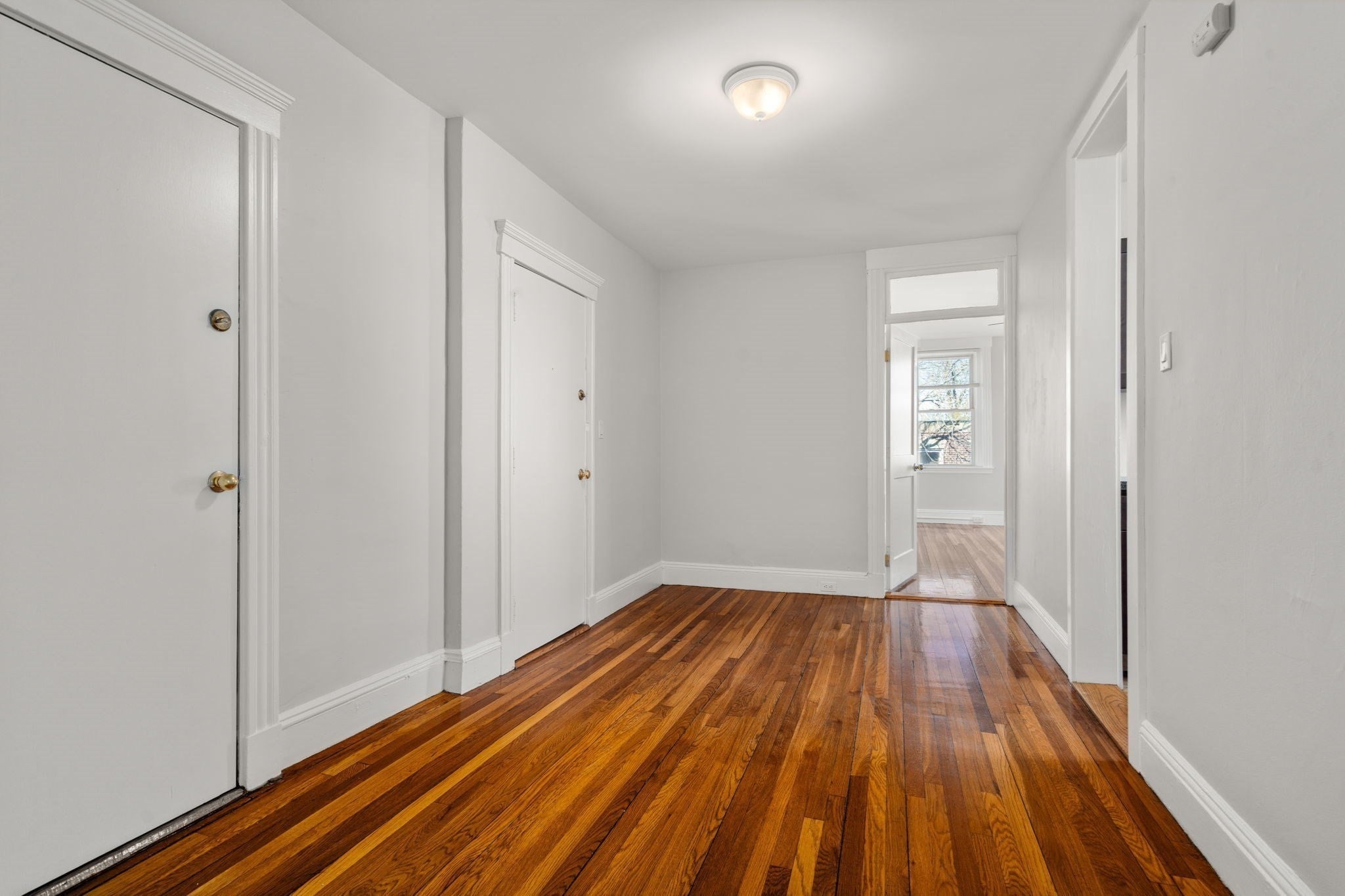 28 Quint Ave 32