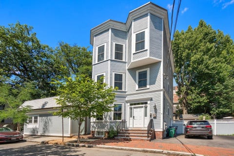 Photo of 509 Franklin Street #1, Cambridge, MA 02139 (MLS # 73553433)