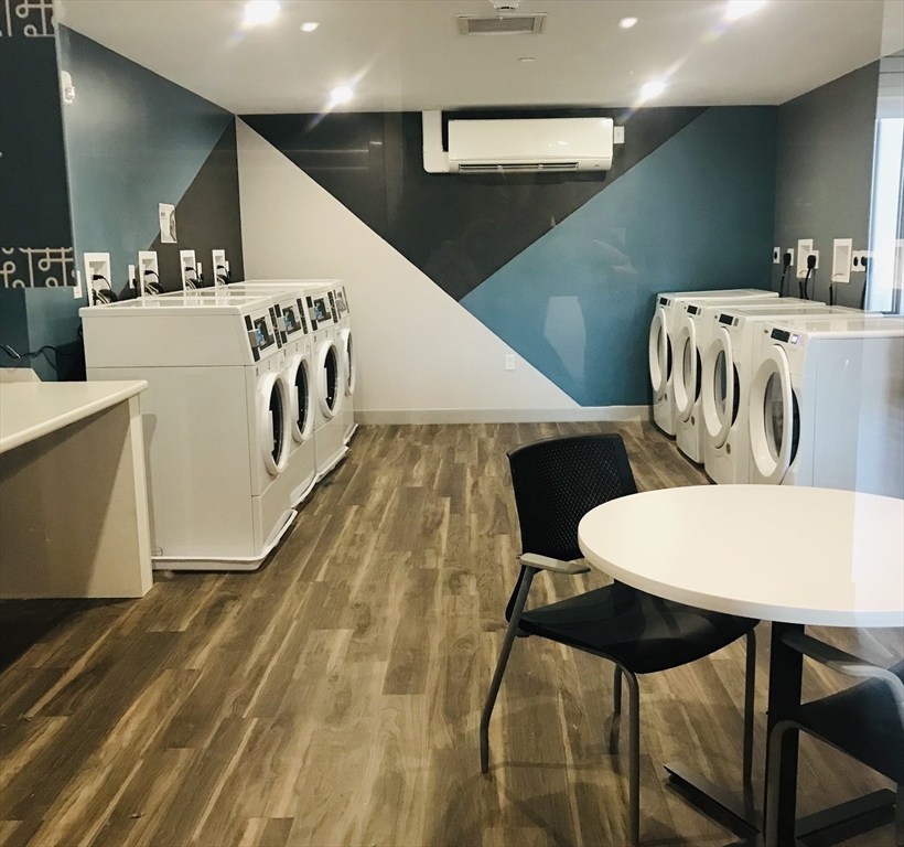 466 River Street 516