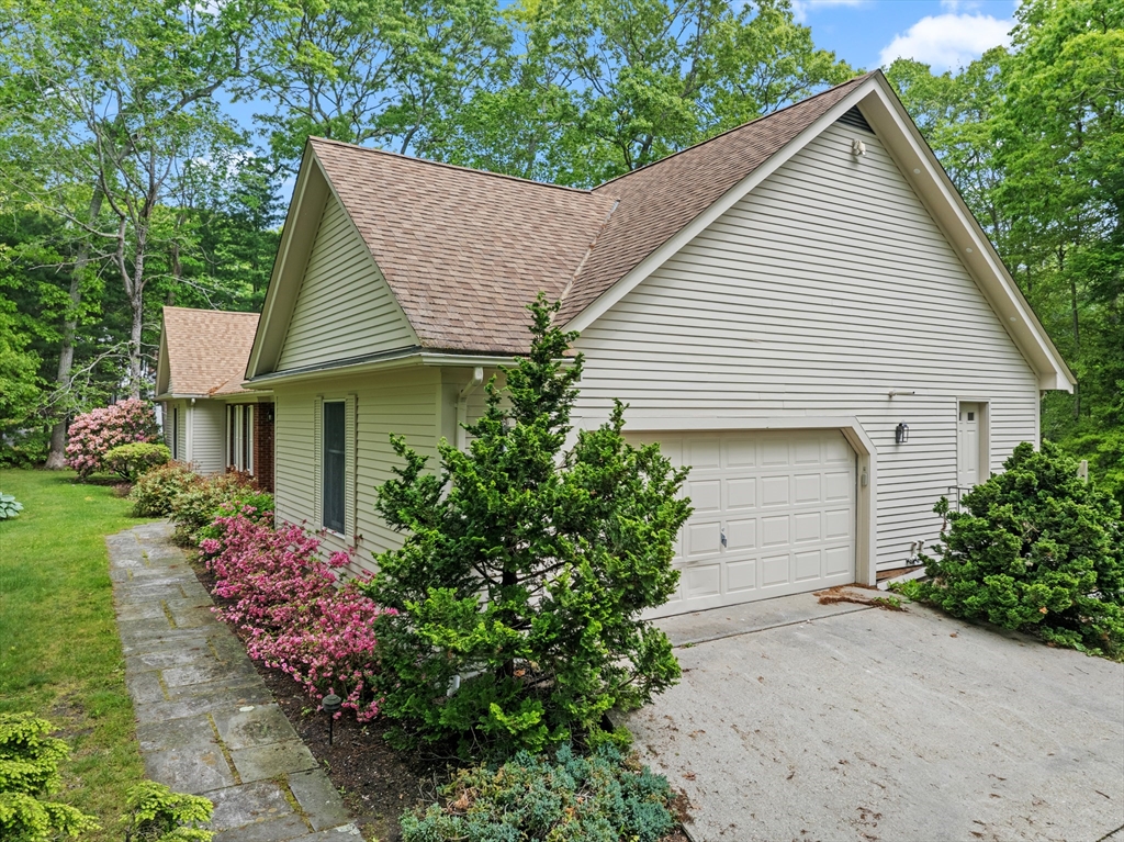 9 William Bradford Rd