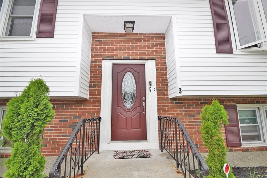 3 Blanchard St