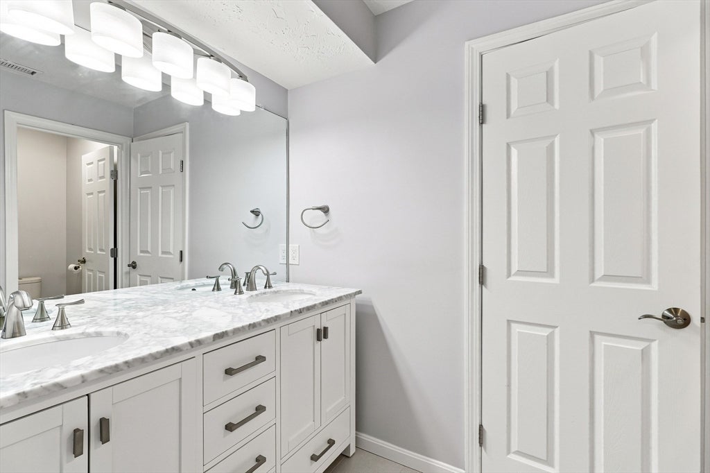78 Pointe Rok Drive #78, Worcester, MA Photo #19