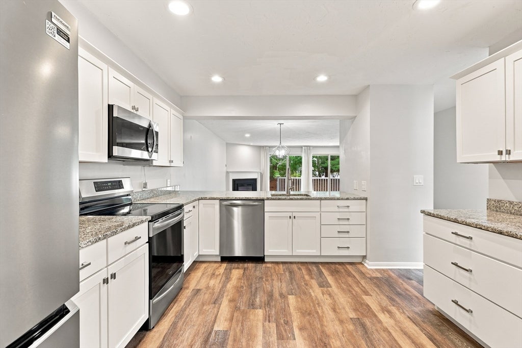 78 Pointe Rok Drive #78, Worcester, MA Photo #8