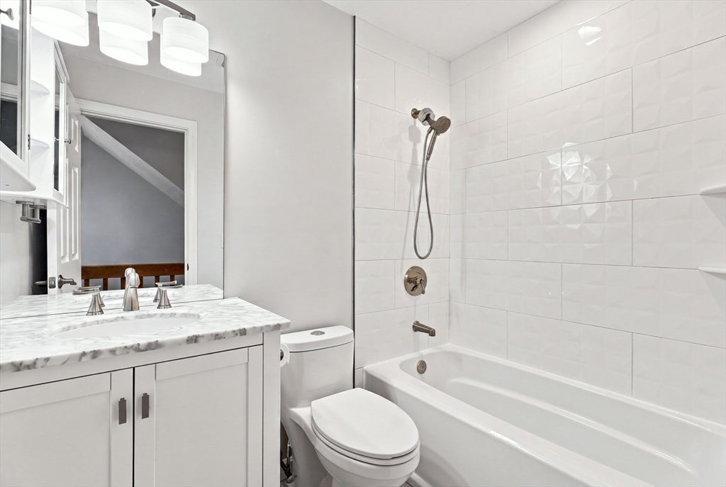 78 Pointe Rok Drive #78, Worcester, MA Photo #26