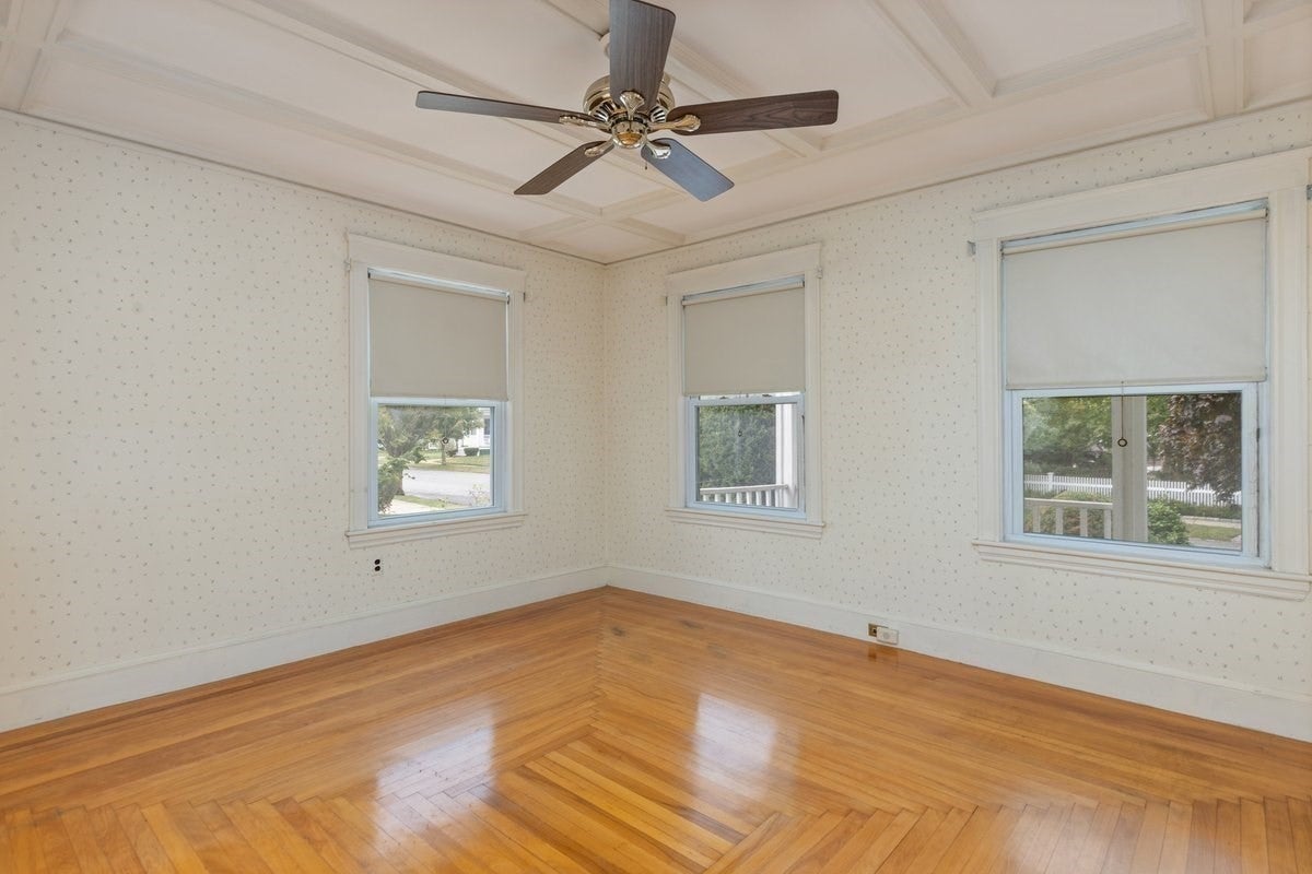 20 Lexington Ave, Haverhill, MA, 20 Lexington Ave, Haverhill, MA Photo #7