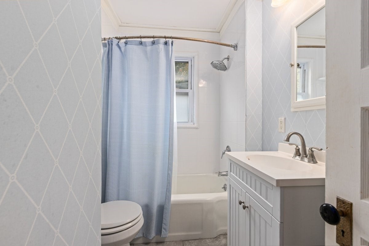 20 Lexington Ave, Haverhill, MA, 20 Lexington Ave, Haverhill, MA Photo #23