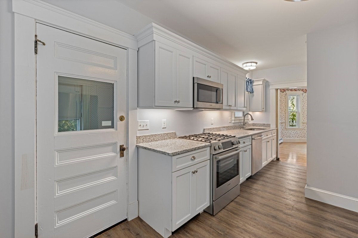 20 Lexington Ave, Haverhill, MA, 20 Lexington Ave, Haverhill, MA Photo #13