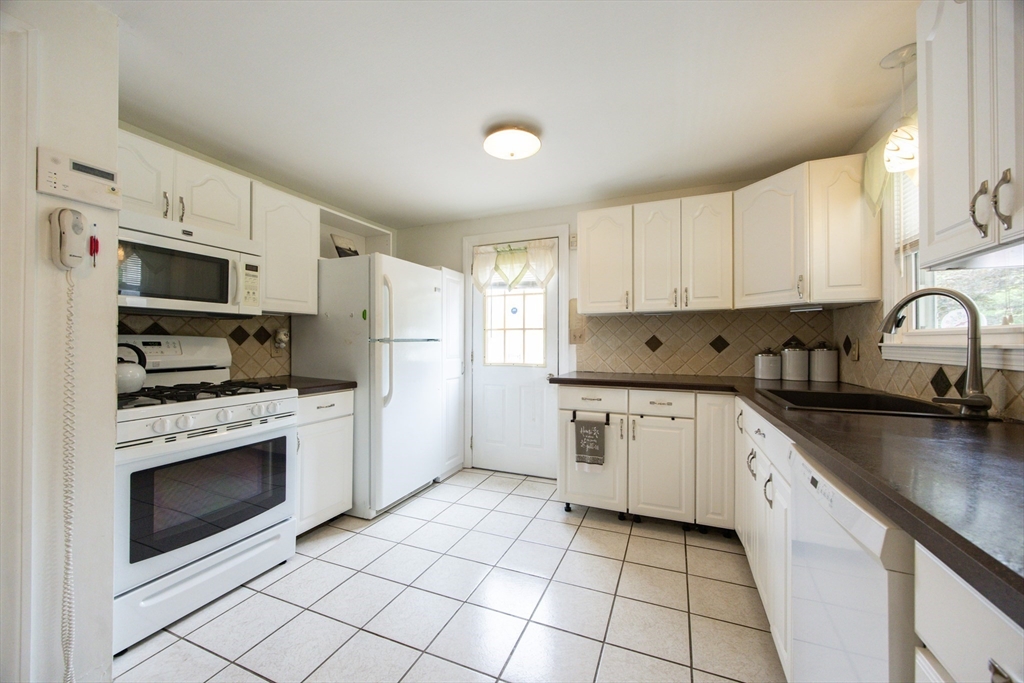 1385 Vernon St.