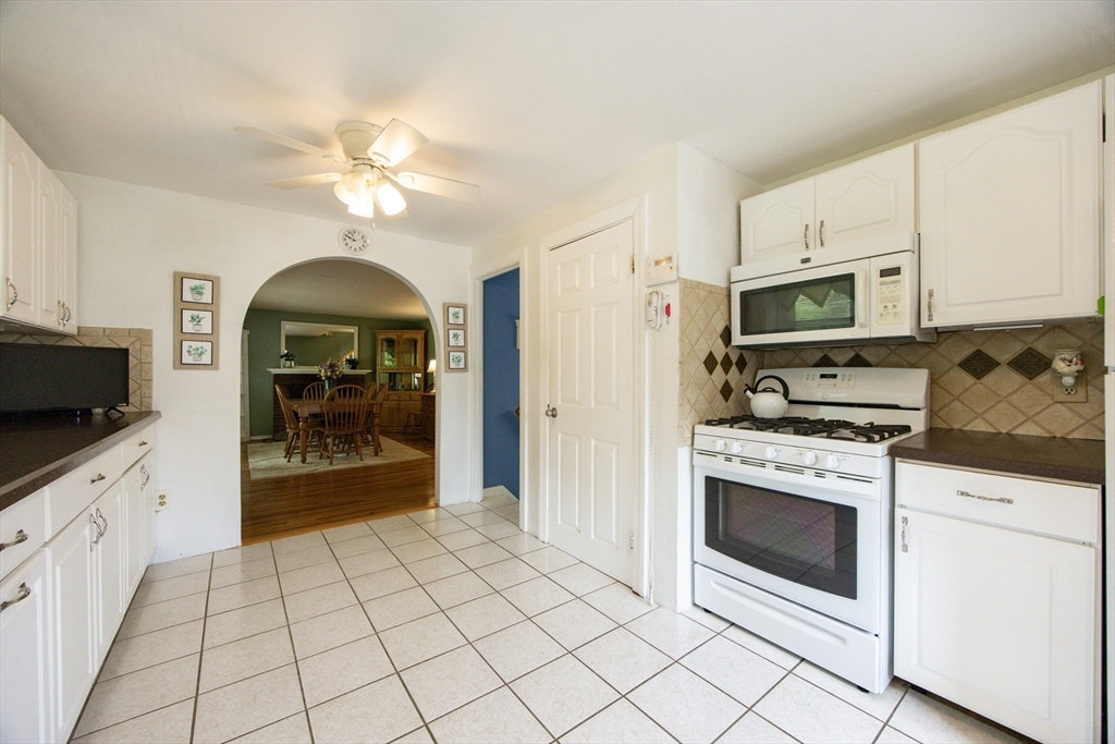 1385 Vernon St.