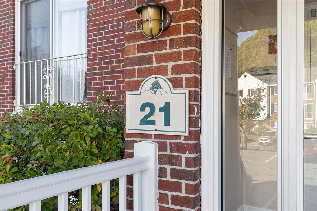 21 Clarks Rd 203