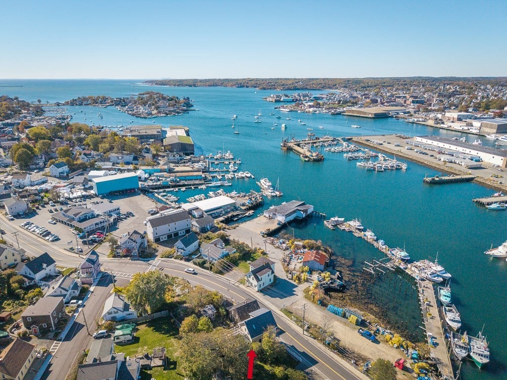 Photo of 86 East Main Street, Gloucester, MA