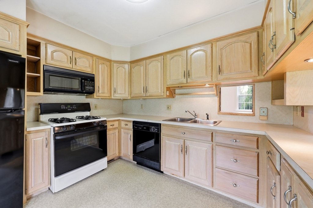 717-719 Stony Hill Road, Wilbraham, MA Photo #9