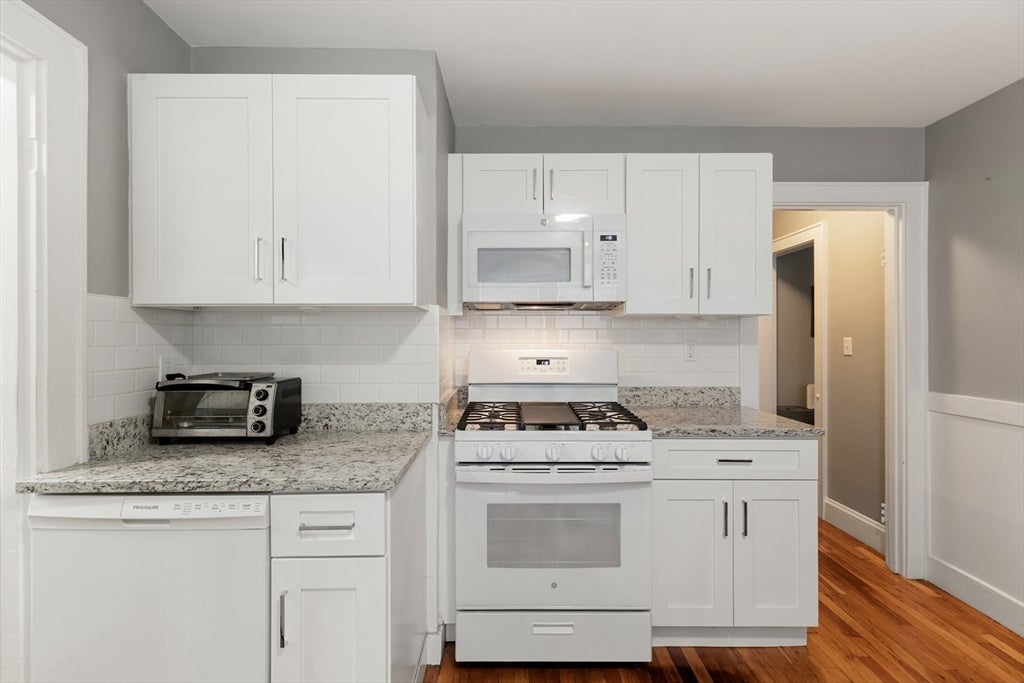 15/17 Grant Street, Lexington, MA Photo #9