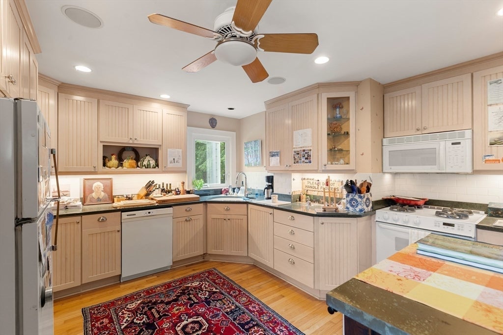 15/17 Grant Street, Lexington, MA Photo #13