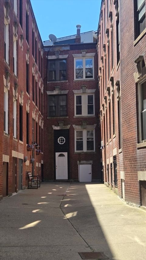 Photo of 3 Holden Court, Boston, MA 02109 (MLS # 73514775)