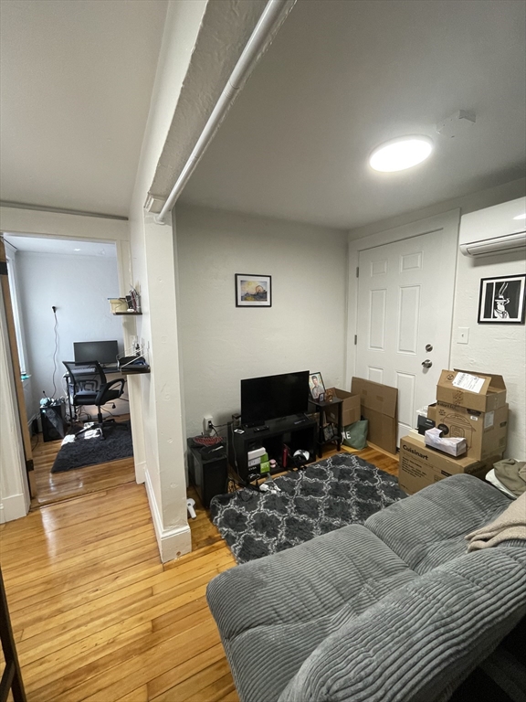 7 Main Street 12