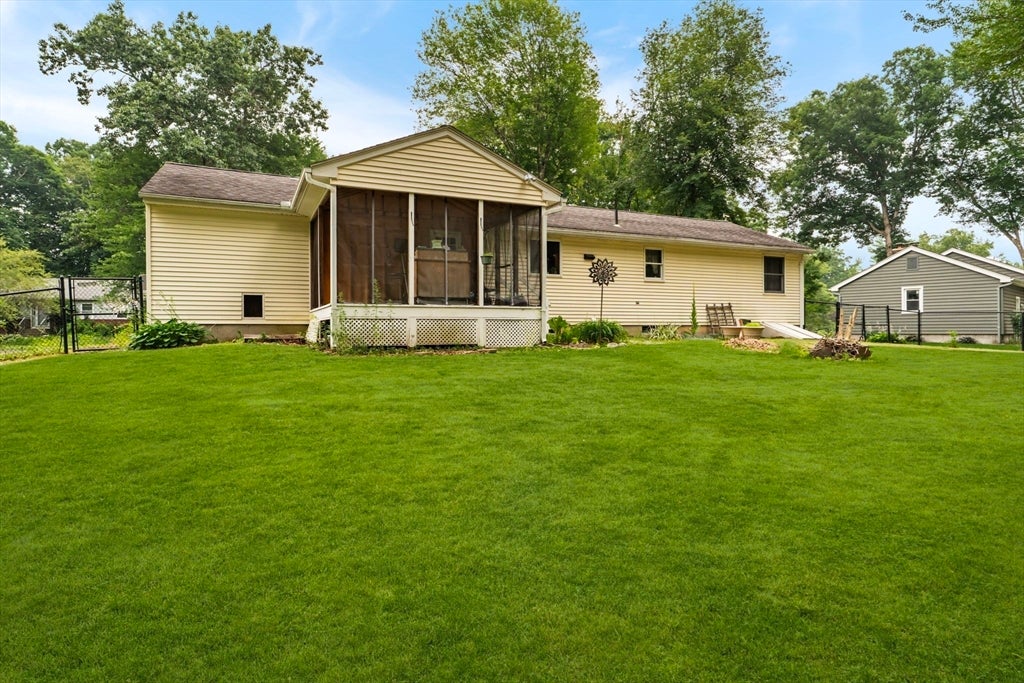 22 Carillon Circle, Easthampton, MA, 22 Carillon Circle, Easthampton, MA Photo #13