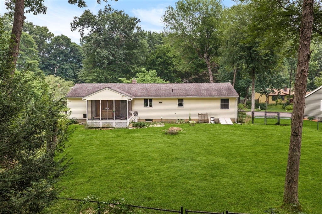22 Carillon Circle, Easthampton, MA, 22 Carillon Circle, Easthampton, MA Photo #11