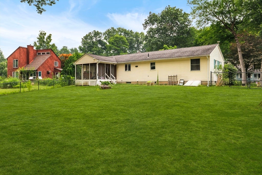22 Carillon Circle, Easthampton, MA, 22 Carillon Circle, Easthampton, MA Photo #9