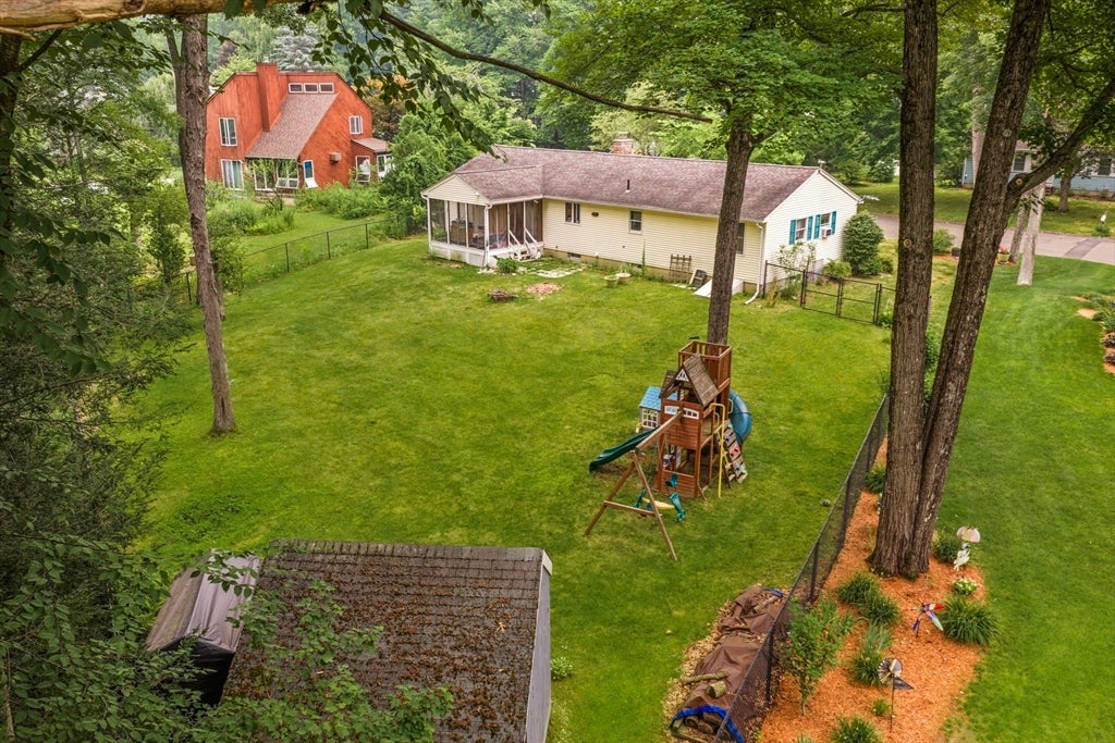22 Carillon Circle, Easthampton, MA, 22 Carillon Circle, Easthampton, MA Photo #8
