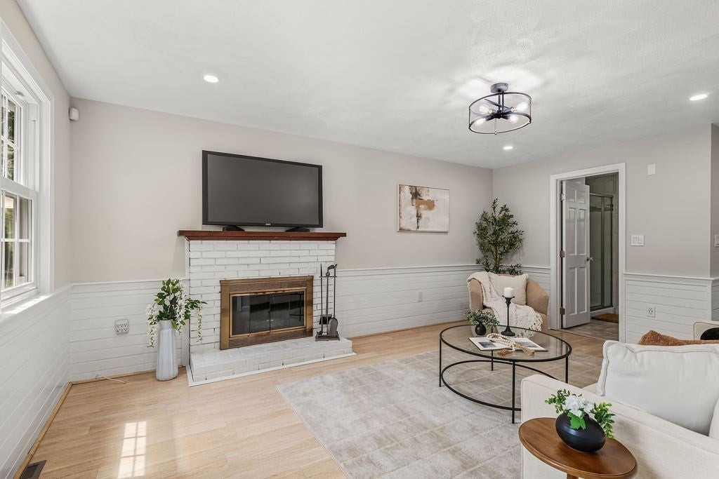 394 Old Farm Rd, Franklin, MA, 394 Old Farm Rd, Franklin, MA Photo #5