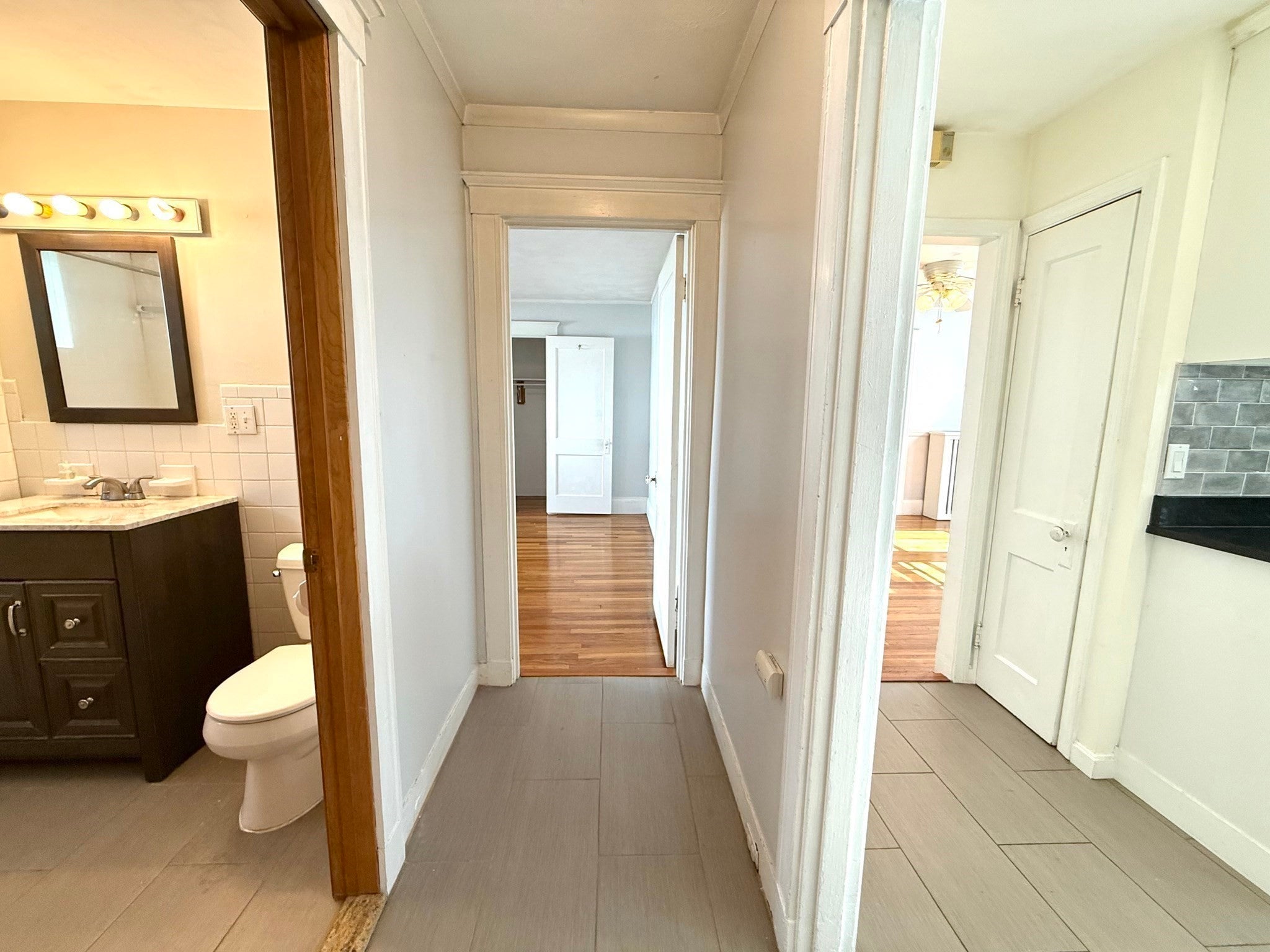 11 Melbourne Ave #1, Newton, MA Photo #25