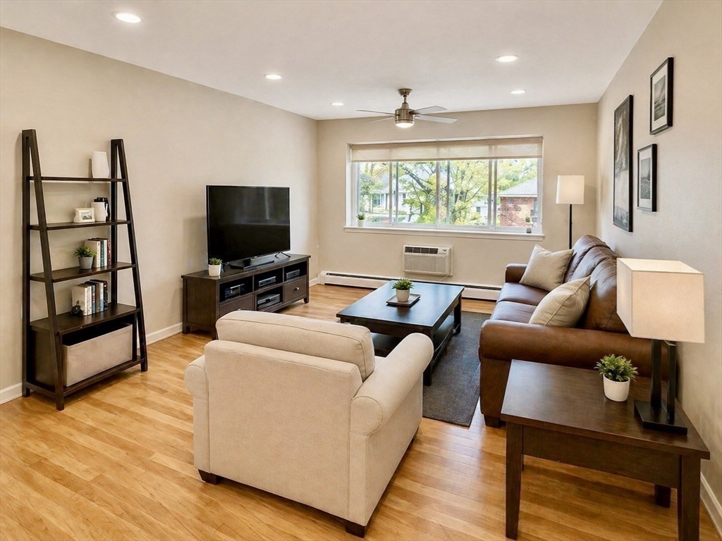 20 Radcliffe Rd 405