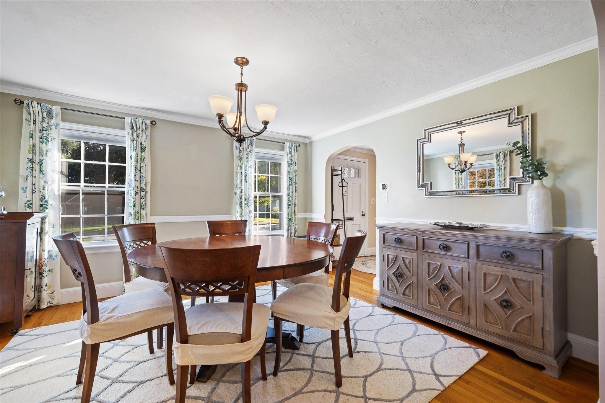 57 Forest St, Worcester, MA Photo #10