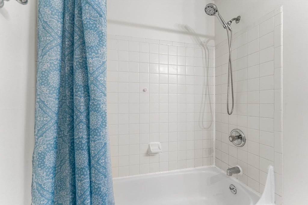 42 Village Brook Ln #42, Natick, MA, 42 Village Brook Ln #42, Natick, MA Photo #13
