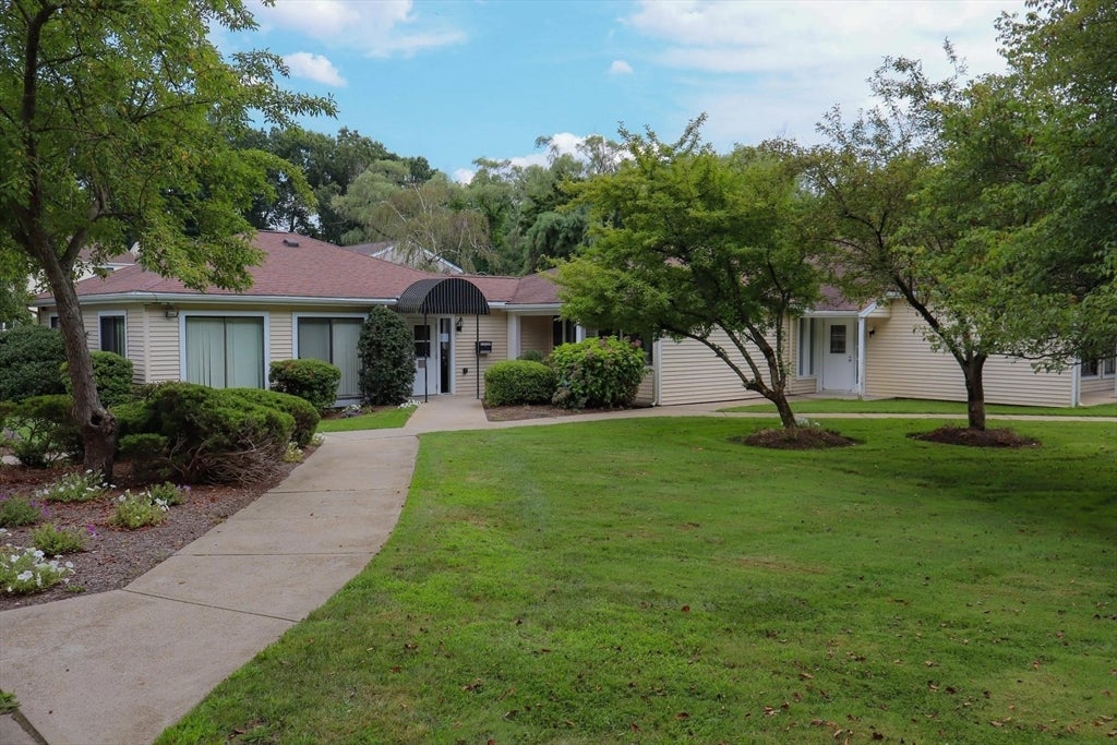 42 Village Brook Ln #42, Natick, MA, 42 Village Brook Ln #42, Natick, MA Photo #18