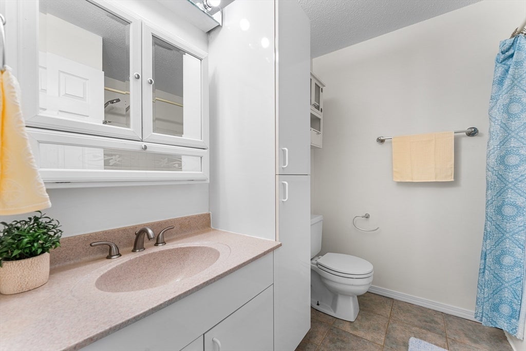 42 Village Brook Ln #42, Natick, MA, 42 Village Brook Ln #42, Natick, MA Photo #12