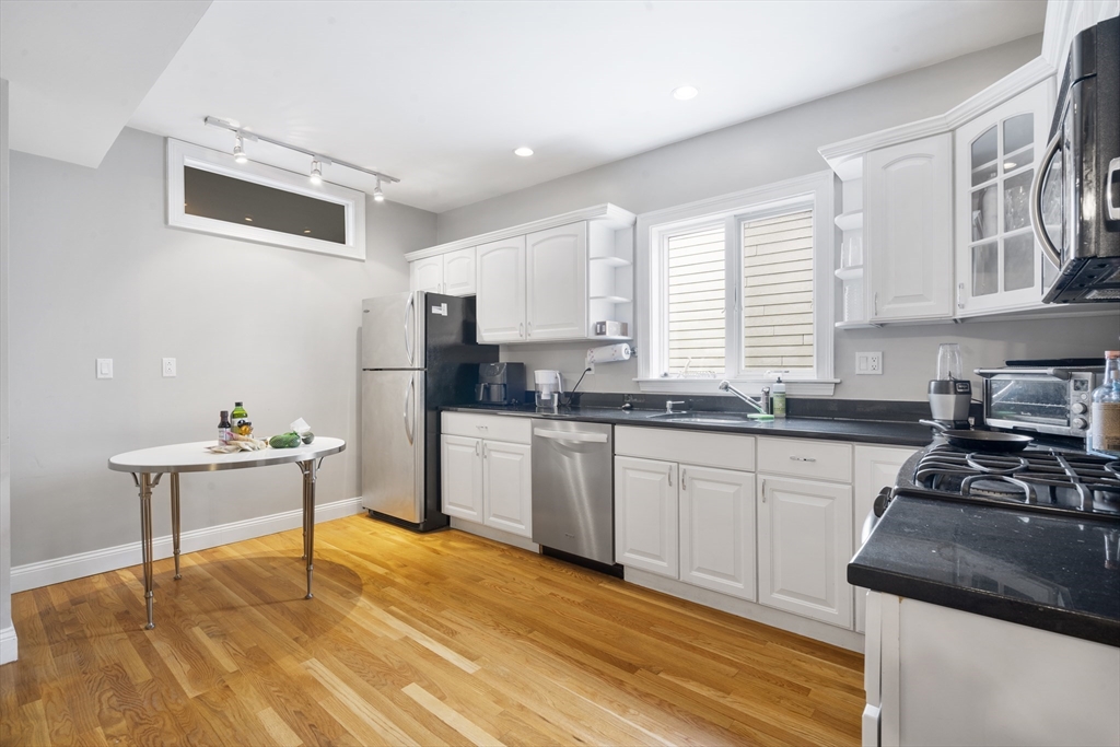 734 East 6th Street 3