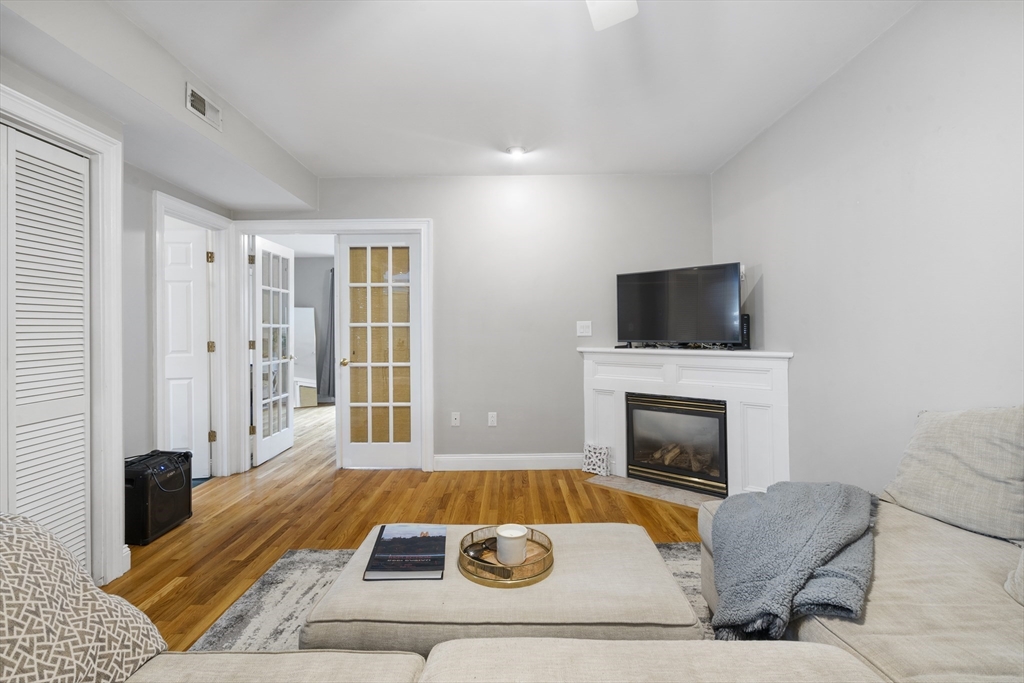734 East 6th Street 3