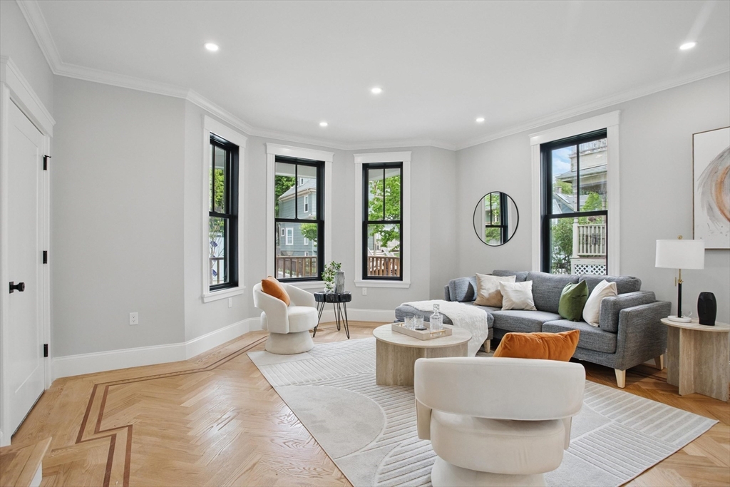 61 Lyndhurst Street A