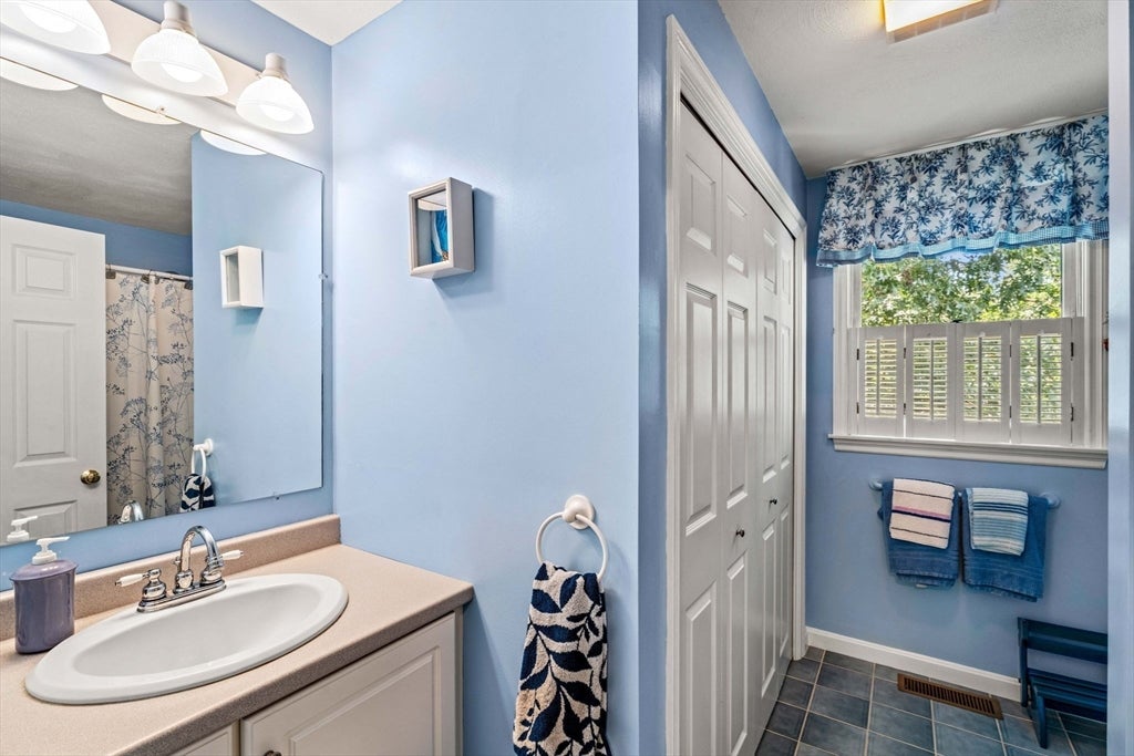 4 Mulberry Street, Groveland, MA, 4 Mulberry Street, Groveland, MA Photo #36