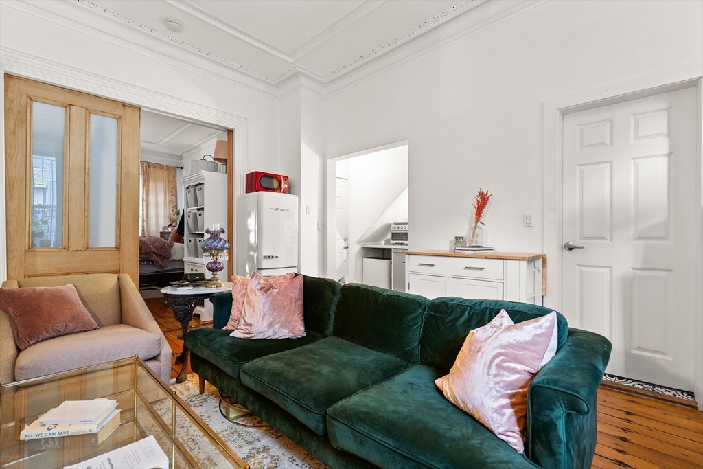 46 E Springfield St B