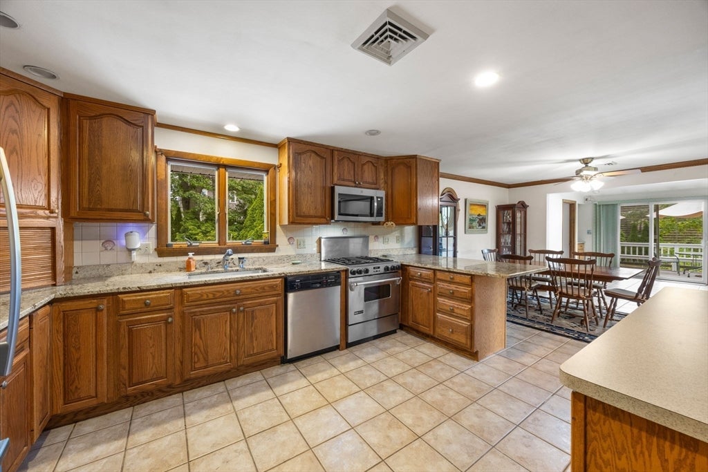 2 Franconia Ave, Wareham, MA, 2 Franconia Ave, Wareham, MA Photo #17