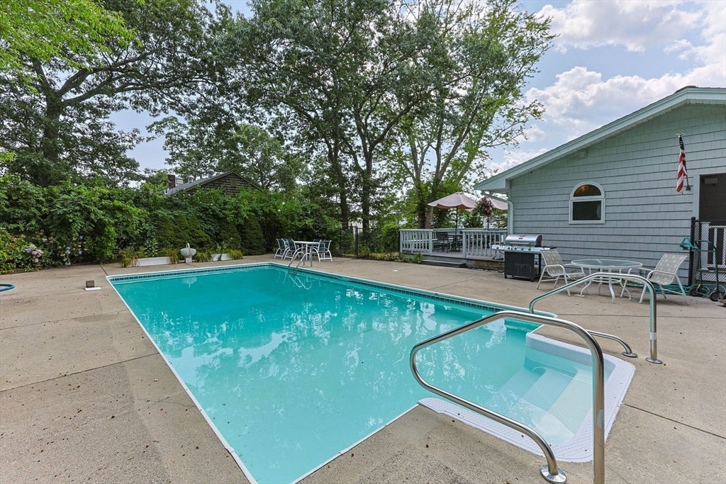 2 Franconia Ave, Wareham, MA, 2 Franconia Ave, Wareham, MA Photo #31