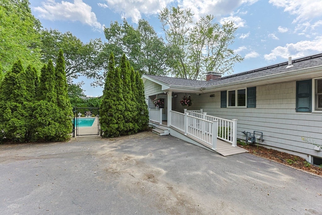2 Franconia Ave, Wareham, MA, 2 Franconia Ave, Wareham, MA Photo #1
