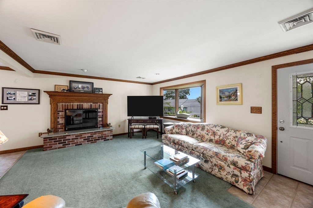 2 Franconia Ave, Wareham, MA, 2 Franconia Ave, Wareham, MA Photo #12