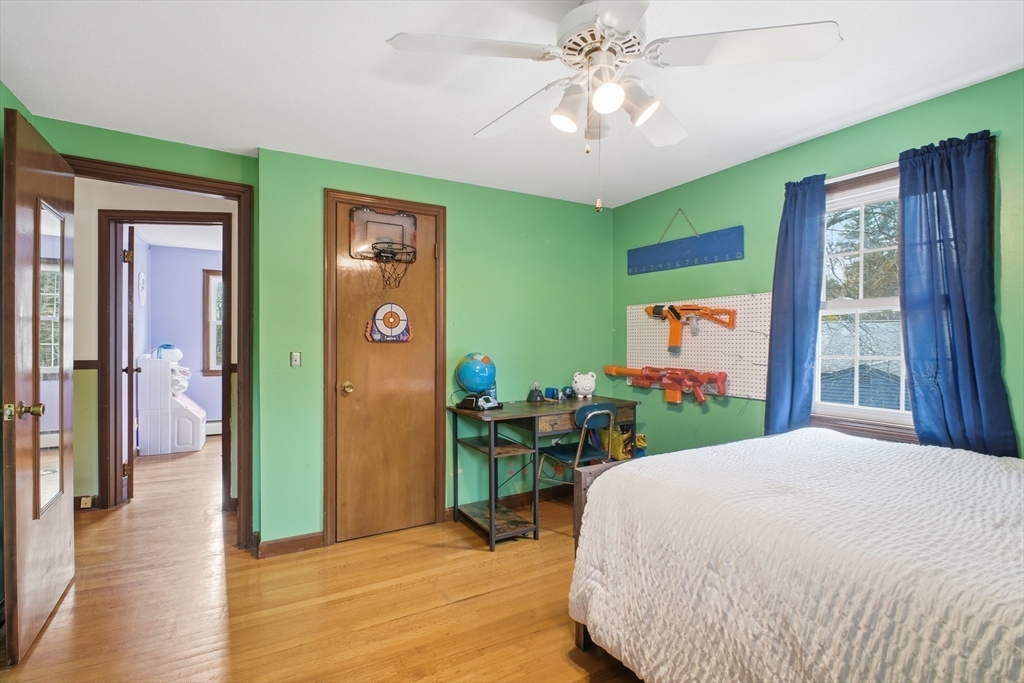 Agawam, Massachusetts 01030, United States, 4 Bedrooms Bedrooms, ,2 BathroomsBathrooms,Residential,Active,238096